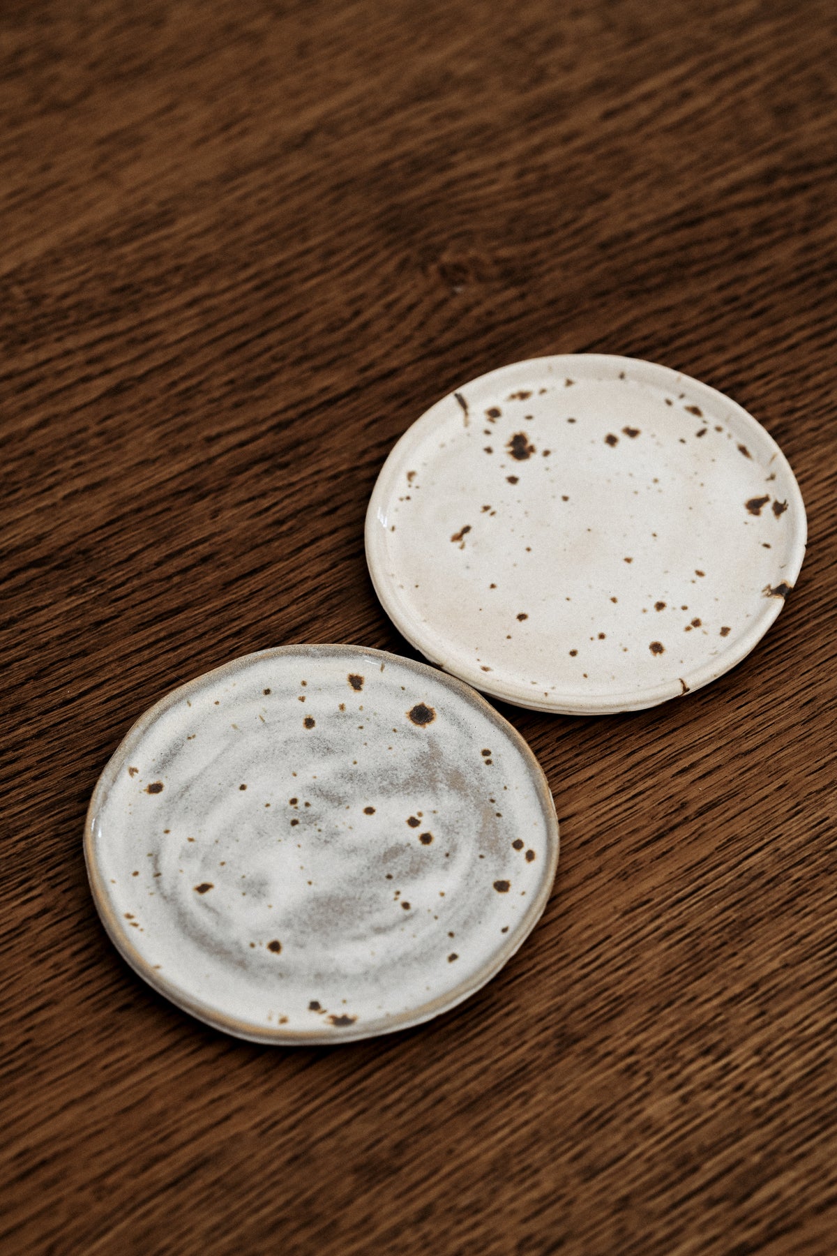 Nika Serving Plates