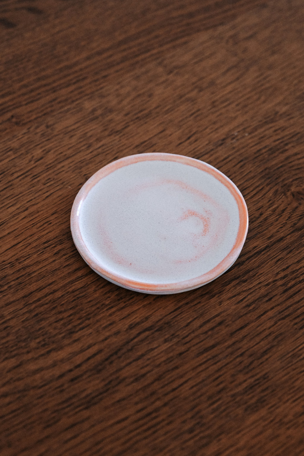 Nika Serving Plates